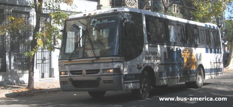 Mercedes-Benz OF - Busscar El Buss 320 (en Uruguay) - T.P.M.
ATC1560
