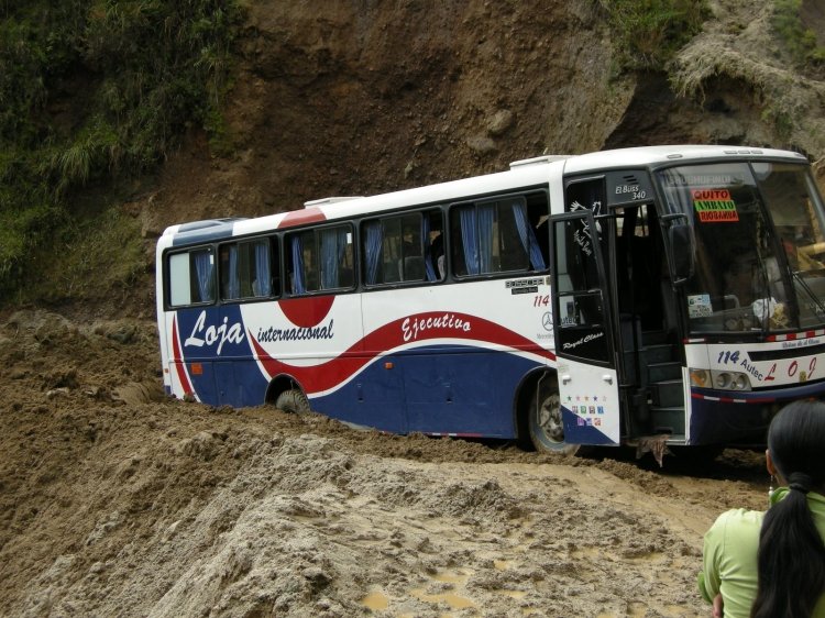 Busscar El Bus 340 ( en Ecuador ) - Trasportes Loja Internacional
