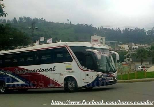 Scania K 380 - Marcopolo G7 1050 (en Ecuador) - Loja Internacional
Foto tomada del facebook de BUSES ECUADOR
