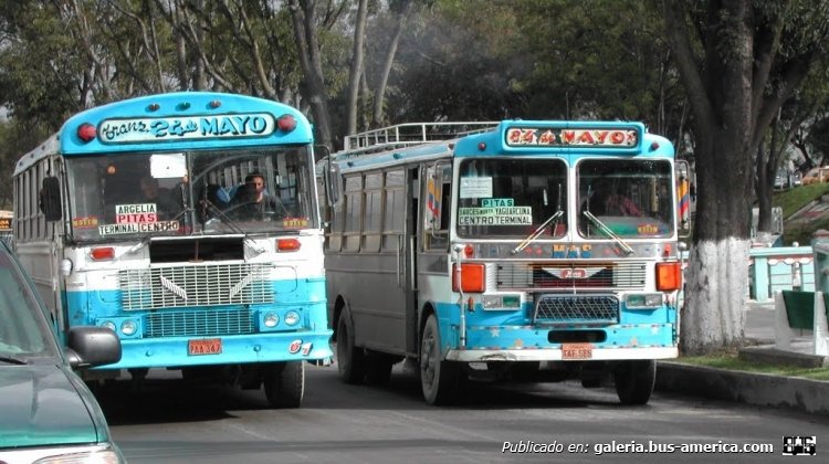 Buses urbano de Loja Ecuador
PAA347 [1º]
TAF585 [2º]

[Datos de izquierda a derecha]
