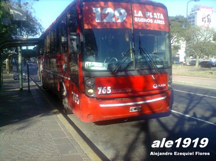 Volvo - Busscar (en Argentina) - PLAZA 
FHE 095
Línea 129 - Interno 765
9 de Julio e Independencia
Palabras clave: linea_129 plaza elbuss_340_b12r constitucion