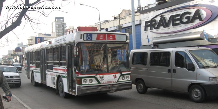 El Detalle OA 105 D2379 - L.E.Liniers
¿BMI 415?

Línea 88 (Buenos Aires), interno 15
