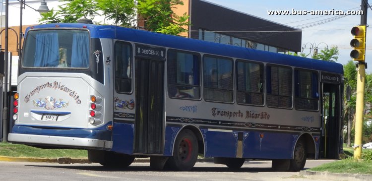 Mercedes-Benz OF 1418 - Metalpar Tronador 2010 - Ricardito
LZJ 943
[url=https://bus-america.com/galeria/displayimage.php?pid=64385]https://bus-america.com/galeria/displayimage.php?pid=64385[/url]
[url=https://bus-america.com/galeria/displayimage.php?pid=64386]https://bus-america.com/galeria/displayimage.php?pid=64386[/url]
[url=https://bus-america.com/galeria/displayimage.php?pid=64387]https://bus-america.com/galeria/displayimage.php?pid=64387[/url]
[url=https://bus-america.com/galeria/displayimage.php?pid=64388]https://bus-america.com/galeria/displayimage.php?pid=64388[/url]
[url=https://bus-america.com/galeria/displayimage.php?pid=64389]https://bus-america.com/galeria/displayimage.php?pid=64389[/url]

Ttes.Ricardito (Pdo.S.A.Areco)

Horarios línea "San Antonio de Areco - Villa Lia"
IDA: 6:50 LaS, 9:00 DyF, 8:30 LaS, 11:30 DyF, 12:00 LaS, 16:00 LaS, 17:00 DyF, 18:00 LaS, 20:30
VUELTA: 7:30 LaS, 9:10 LaS, 9:30 DyF, 12:10 DyF, 12:40 LaS, 16:40 LaS, 17:30 DyF, 18:40 LaS, 21:00 DyF, 21:10 LaS,

LaS = lunes a sábados
DvF = domingos y feriados
