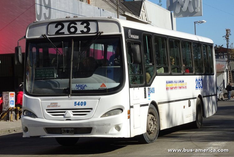 Agrale MA 15.0 - Galicia Orensano - Emp. San Vicente
MJI 251
[url=https://bus-america.com/galeria/displayimage.php?pid=56482]https://bus-america.com/galeria/displayimage.php?pid=56482[/url]

Línea 263A (Prov. Buenos Aires), interno 5409

