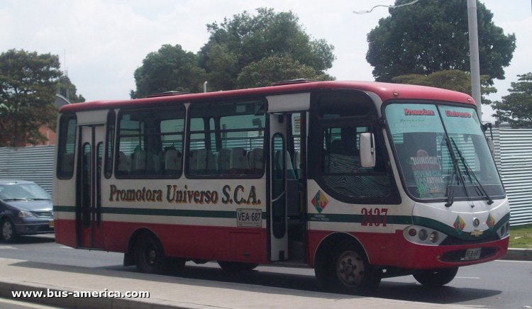 Isuzu NPR - Occidente Fenix - Promotora Universo
VEA-687

Ruta Z9 (Bogota), unidad 2137
