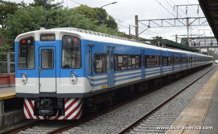 Toshiba (en Argentina) - Trenes Argentinos , Línea Roca
M4056 [1ª izquierda] 
