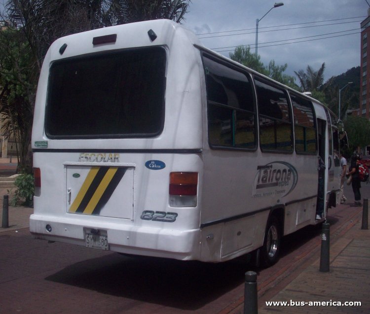 Chevrolet Isuzu NPR - CSI - Tairona Express
SYM-680
[url=https://bus-america.com/galeria/displayimage.php?pid=52647]https://bus-america.com/galeria/displayimage.php?pid=52647[/url]

Tairon Express, unidad 823
