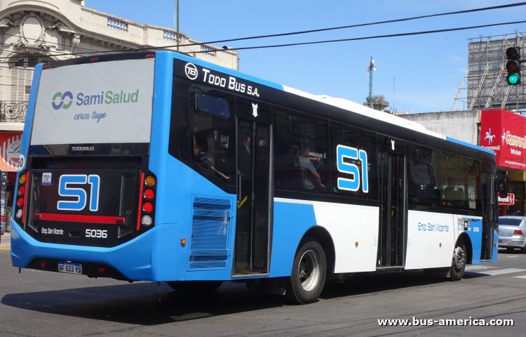 Agrale MT 17.0 LE - Todo Bus Retiro - Emp. San Vicente
AF 033 YD

Línea 51 (Buenos Aires), interno 5036
