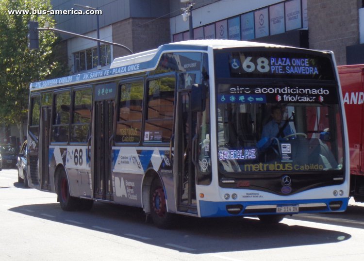 Mercedes-Benz OH 1621 L SB - Nuovobus Cittá PH 0068 - Sesenta y Ocho
AF 114 DK

Línea 68 (Buenos Aires), interno 37


Una paradoja de lo que la burocracía sin reflexión hace. Esta línea es la que mas está avanzando en incorporar el ploteado de la ciudad de Buenos Aires impone al transporte dentro de sus fronteras.
Pero esta línea cruza a la provincia, por lo que debería continuar siendo nacional.
¿Por que pasó esto?
Dentro del ambito de control de la CNRT está línea la tenía como urbana dentre del Distrito Federal, y asi la pasaron.
Si se cumple la reglamentación, esta línea debe revertir su controlante y volver a la CNRT (Nación)
