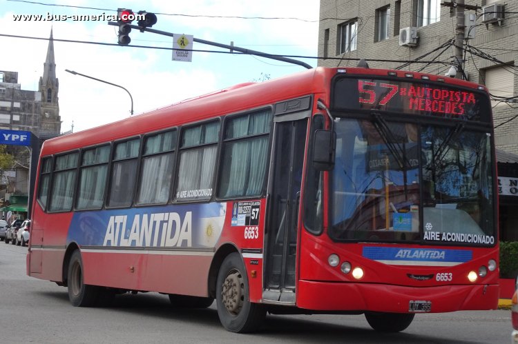 Agrale MT 15.0 LE - Metalpar Iguazú 2010 - Atlántida
LUY 395
[url=https://bus-america.com/galeria/displayimage.php?pid=52262]https://bus-america.com/galeria/displayimage.php?pid=52262[/url]

Línea 410 (Prov. Buenos Aires - cumplido con unidad de línea 57 de Buenos Aires), interno 6653
