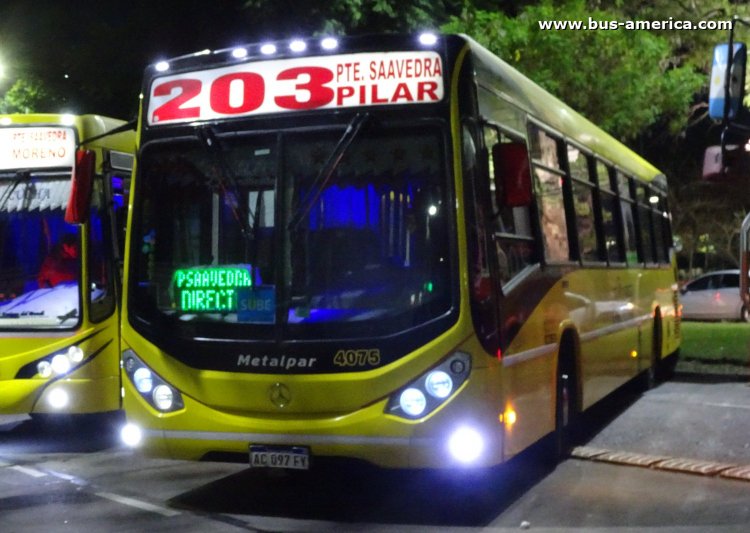 Mercedes-Benz O 500 U - Metalpar Iguazú Nueva Generación - Azúl
AC 097 FY

Línea 203 (Buenos Aires), interno 4075
