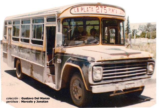 Ford B-7000 - El Diseo - Fuerte Barragan
Fotografa : Fuerte barragan S.A.?
Coleccin  : Gustavo del Manzo
Gentileza   : Marcelo y Jonatan LP (que no son un disco)
