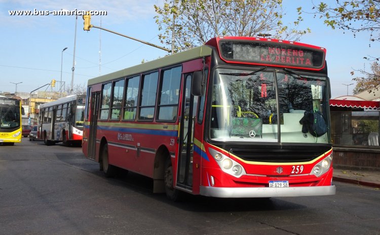 Mercedes-Benz OF 1621 - BiMet Corbus OF 1621 U - La Pelita
AF 029 SB

Línea 501 (Pdo. Moreno), interno 259
