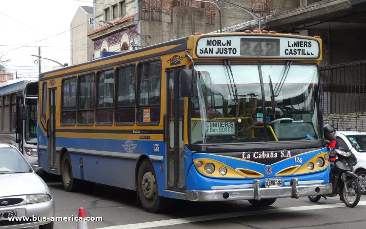 Mercedes-Benz OH 1315 L SB - BiMet Corbus - La Cabaña
IGU 652

Línea 242 (Prov.Buenos Aires), interno 135
