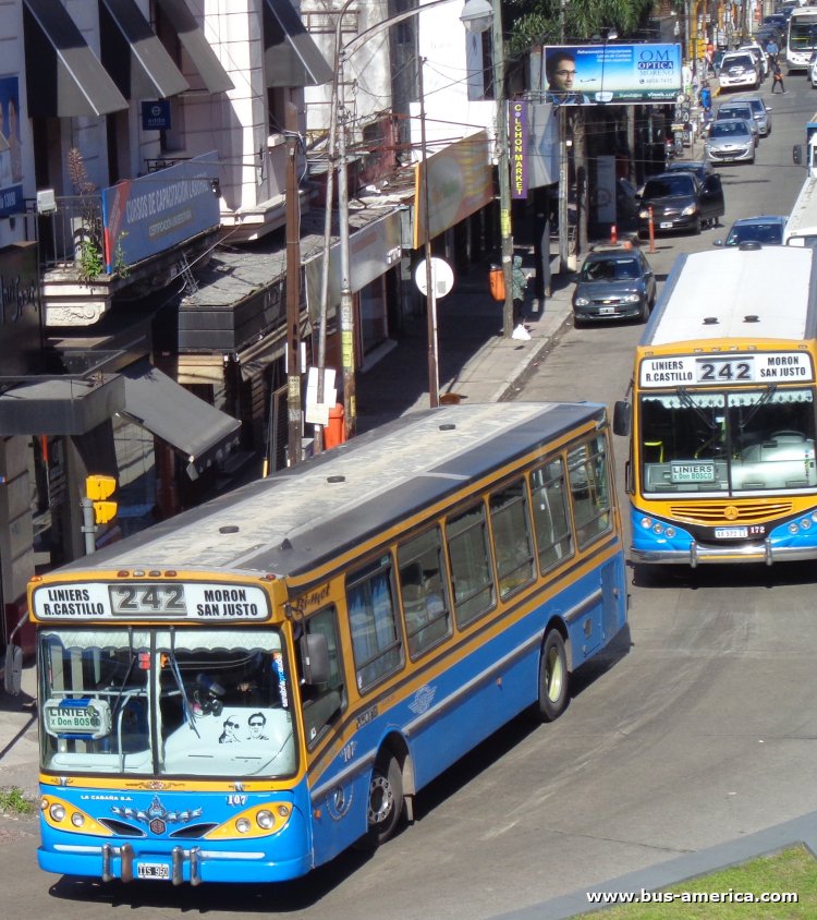 Mercedes-Benz OH 1518 - BiMet Corbus - La Cabaña
IIS 960

Línea 242 (Prov.Buenos Aires), interno 107

