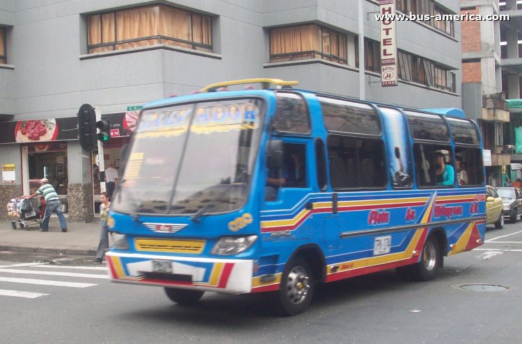 Hino - Elemetálicos - Flota La Milagrosa
TPH-174

Ruta 111 (Medellín), unidad 020
