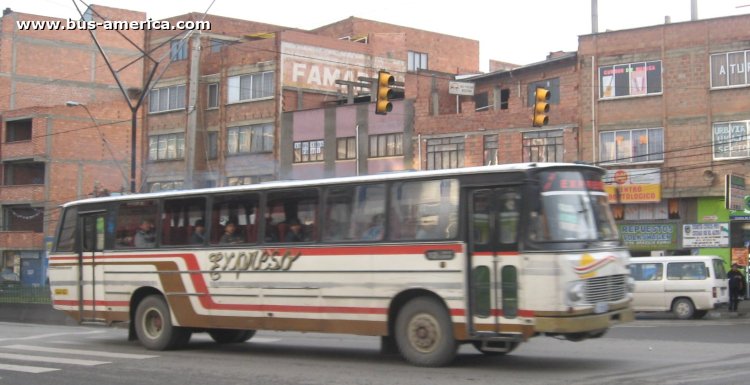 Volvo B57 - Wiima (en Bolivia) - Expreso
Expreso (La Paz)
