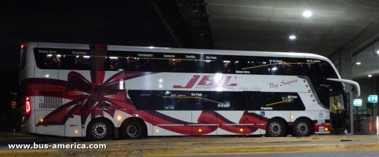 Volvo B450R - Comil Campione Invictus DD - JBL
JBL-7100

JBL, unidad 7100
Linha internacional entre Brasil & Argentina

Pocas coincidencias mas extrañas que esta que se da entre la placa matricula patente y la empresa y número de unidad. Perfecta coincidencia. Tiene otras unidades que esa coincidencia pega en el poste.
