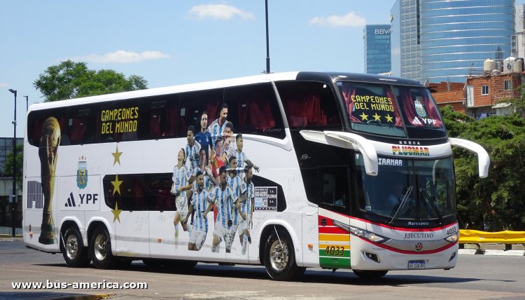 Volvo B 450 R - Marcopolo New G7 Paradiso 1800 DD (en Argentina) - Plusmar
AF 138 PF
[url=https://bus-america.com/galeria/displayimage.php?pid=59951]https://bus-america.com/galeria/displayimage.php?pid=59951[/url]
[url=https://bus-america.com/galeria/displayimage.php?pid=59952]https://bus-america.com/galeria/displayimage.php?pid=59952[/url]

Plusmar, interno 4033

Una de las unidades que seguramente transportó a la selección argentina de fútbol, mas allá del ploteado, el mismo presenta escritos con lapicera hechos por los hinchas.
