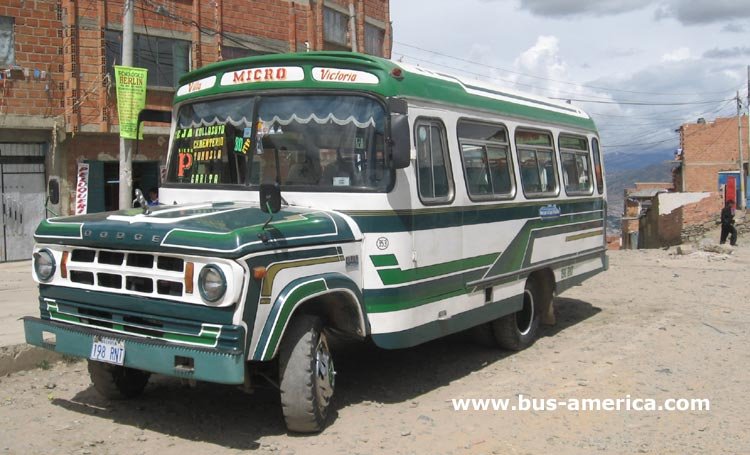 Dodge D 400 - Villa Victoria
