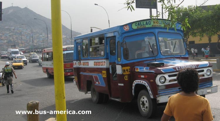 Dodge - E.T.Progreso
línea IM-42 (ex línea 38)
