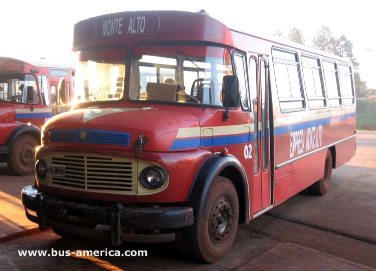 Mercedes Benz LO 1114 - Bi-Met - Monte Alto
Colectivo que conserva los colores de su anterior propietaria "La Perlita" con servicios municipales y provinciales en la zona de Moreno, Provincia de Buenos Aires
