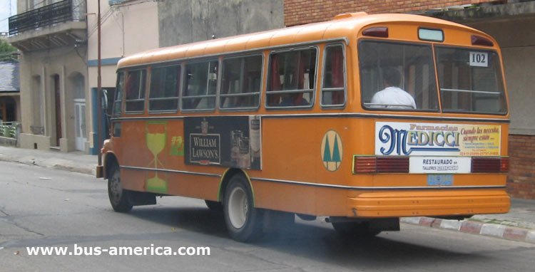 Mercedes Benz L 1113/483 - CUTCSA Banda Oriental Montevideano - Coopay
Puede verse mas informacin sobre esta carrocera en la nota de Arturo Aguerre en http://www.busarg.com.ar/may08_banda.htm
