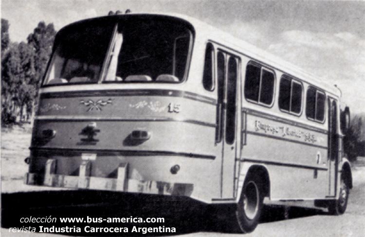 Mercedes-Benz LO 1112 - Colonnese - Libertad
http://galeria.bus-america.com/displayimage.php?pos=-1185
Foto de Fabrica : Colonnese

Para conocer sobre la historia de esta carrocería visite: www.revista.bus-america.com
