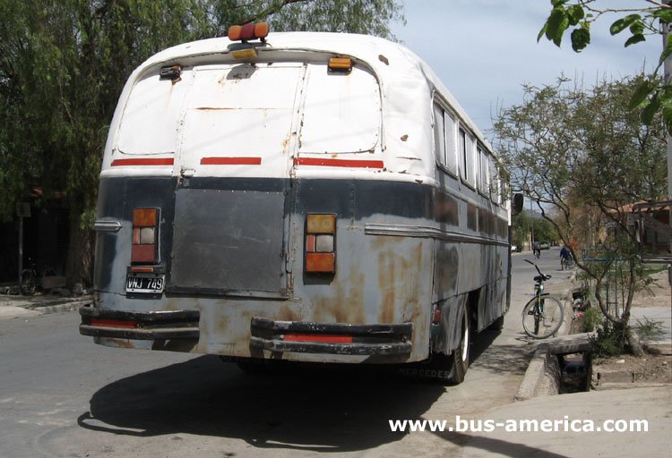 Mercedes-Benz LO 1112 - Ortega
J.004669 - VNJ749
[url=https://bus-america.com/galeria/displayimage.php?pid=6336]https://bus-america.com/galeria/displayimage.php?pid=6336[/url]
[url=https://bus-america.com/galeria/displayimage.php?pid=49172]https://bus-america.com/galeria/displayimage.php?pid=49172[/url]

(imagen subida primeramente a Colectivos De Mendoza http://www.cdmgaleria.com/pic_details.php?pid=3165 )
