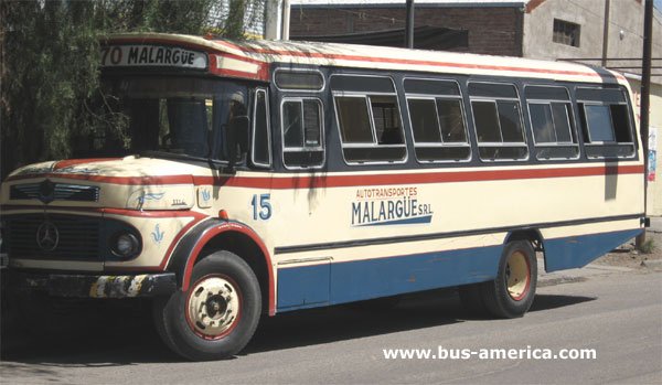 Mercedes Benz LO 1114 - Colonnese - Autotransportes Malargüe
Unidad que presta servicios de transporte de personal en Chilecito, mantiene las inscripciones de su antigua propietaria

Para conocer mas sobre esta carrocería acceda a:
[url=https://www.bus-america.com/ARcarrocerias/Colonnese/Colonnese-historia.htm] revista.bus-america.com Carrocerías COLONNESE
[/url]
