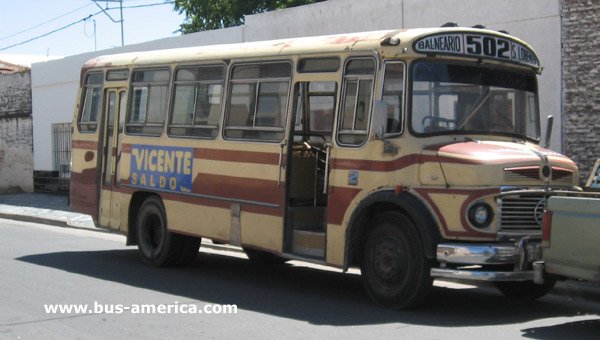 Mercedes-Benz LO 1114 - El Condor - La Unión - línea 502 de Azul
Colectivo radiado de servicio
