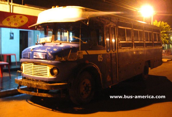 Mercedes-Benz LO 1114 - La Preferida - Andrés
