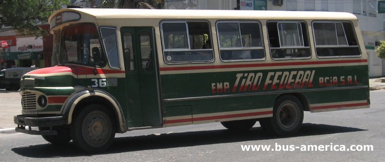 Mercedes Benz LO 1114 - San Juan 17 - Tiro Federal
