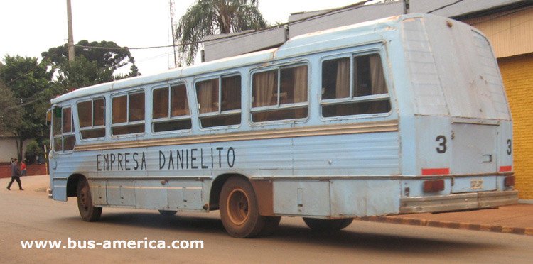 Mercedes Benz LO 1114 frontalizado - Andrekevich - Danielito
