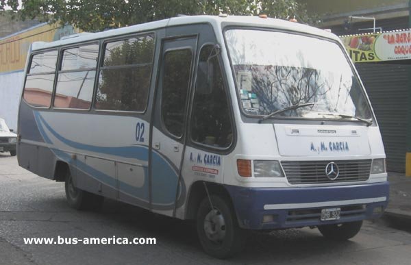 Mercedes Benz LO 814 frontal - Marri Colonnese Geminis - A.y M.Garc�a
