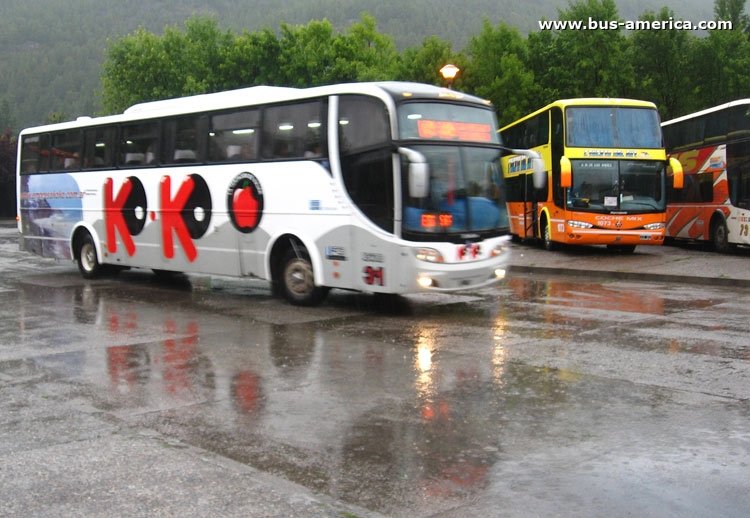 Mercedes-Benz O-500 - Sudamericanas F-50 350 - Ko-Ko
GKY798
http://galeria.bus-america.com/displayimage.php?pid=39535
