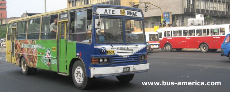 Mercedes-Benz OC 1214 - El Detalle (en Per) - LUBARSA

