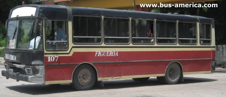 Mercedes-Benz OF 1215 - Bus Tango PH 0037 U - Figueroa
Figuero (Prov. Jujuy), interno 107

omnibus que conserva los colores de la empresa Línea 216 con servicios en el Gran Buenos Aires
