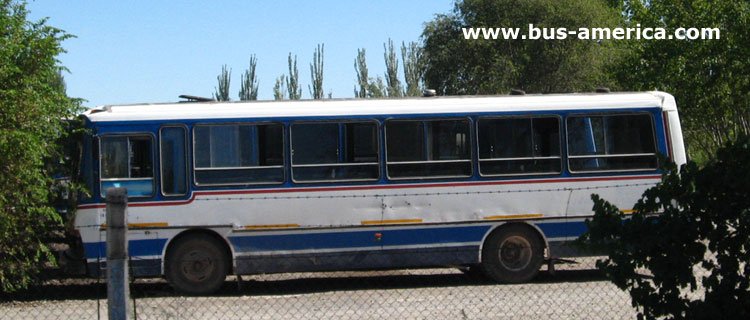 Mercedes-Benz OC - Bus - 18 de Mayo
