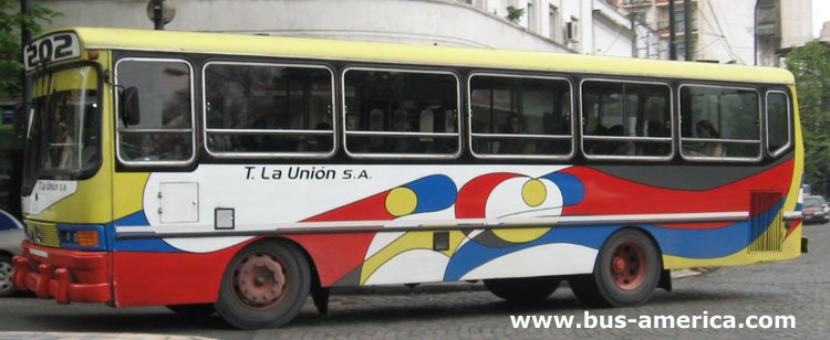 Mercedes Benz OH 1316 - I.R. - La Uni�n
