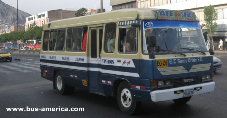 Toyota Coaster (en Per) - Santo Cristo
UQ8435
