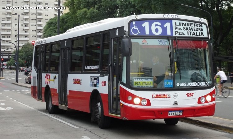 Agrale MT 15.0 LE - Todo Bus Pompeya II - Larrazabal
AA 681 DY

Línea 161 (Buenos Aires), interno 1287



Archivo originalmente posteado en enero de 2018
