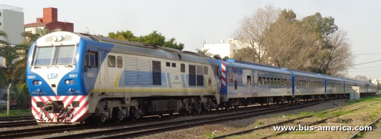 CSR SDD7 (en Argentina) - Nuevos Ferrocarriles Argentinos , LSM
Nuevos Ferrocarriles Argentinos, locomotora B951

[Datos de izquierda a derecha]
