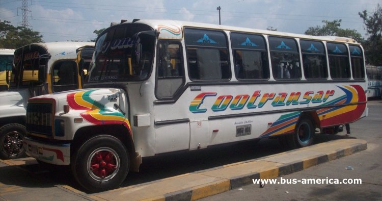 Chevrolet Kodiak B-70 - Leonides Lara - Cootransar
SWJ034
http://galeria.bus-america.com/displayimage.php?pos=-26181
