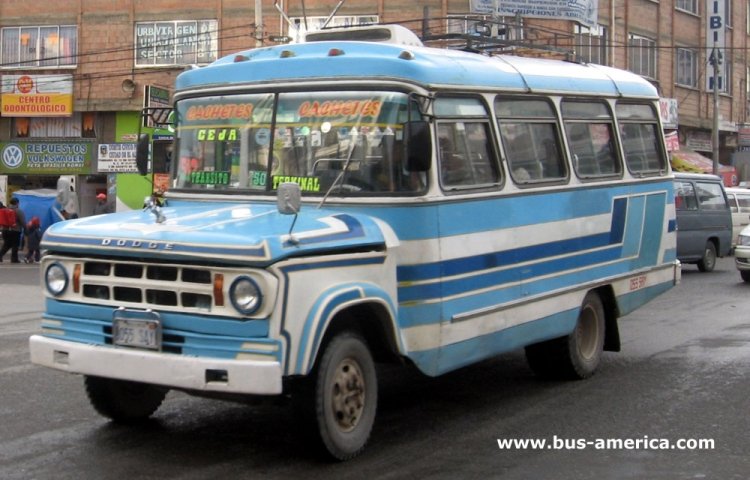 Dodge D-400 - Caio Jaragua (en Bolivia) - Simón Bolivar
055SAY
