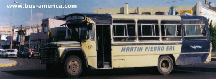 Ford B-7000 - La Preferida - Martín Fierro
C.991574 - UVO812 
Para conocer mas sobre la historia de estos coches y esta empresa acceda a la Revista Bus América : http://revista.bus-america.com/Notas/FordMFierro.htm
