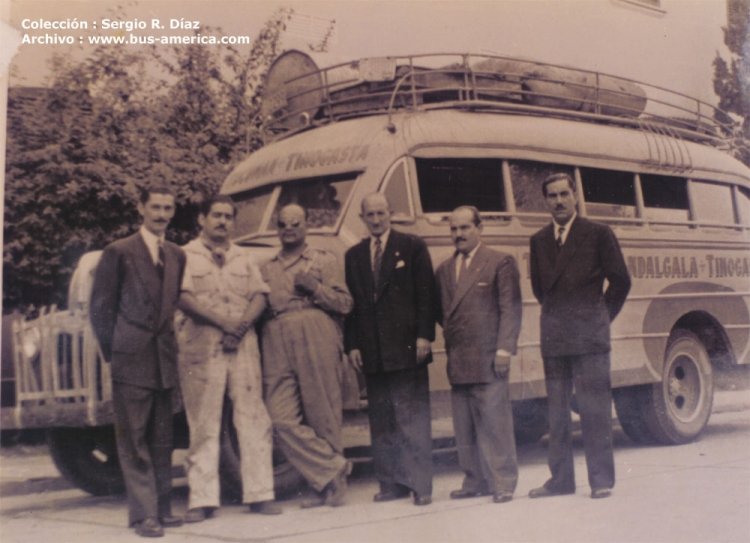 Ford
Fotograf�a : �?
Colecci�n : Sergio Ru�z D�az 
