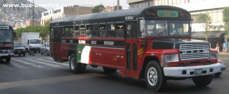 Ford B-700 - Blue Bird (en Perú) - Chama
UQ5735
