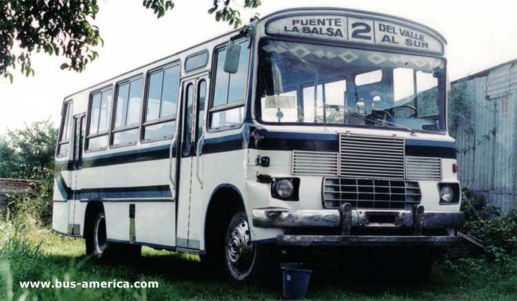 Ford B-7000 frontal - C.E.A.P. - Peruzzo
