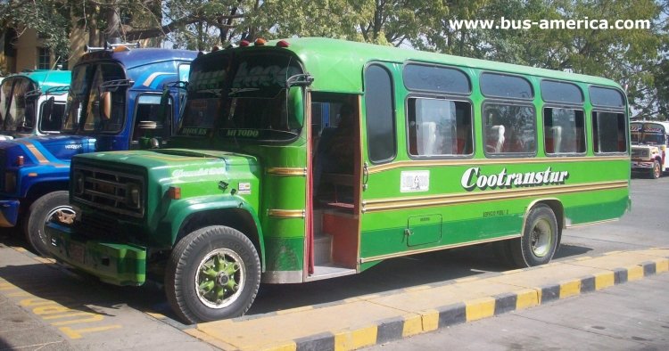 Chevrolet B-60 - Turbaco - Cootranstur
UGB596
http://galeria.bus-america.com/displayimage.php?pos=-26185
